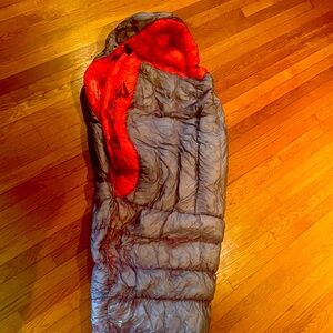 NEW women’s Sea to Summit Flame FMII 35 degree down sleeping bag, 850 fill